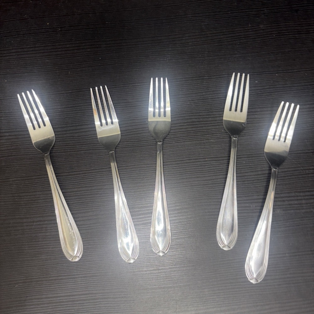 HAMPTON SILVERSMITHS MESSINA 235 DINNER FORKS Set of 7 Stainless Flatware